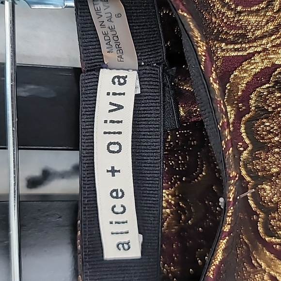 Alice + Olivia Metallic Gold and Burgundy Paisley Straight-leg Pants Size 6 - Picture 8 of 10